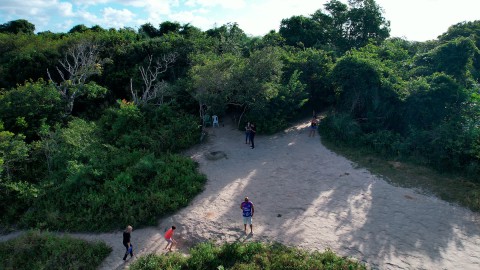 Quarta etapa | Seguir por uma trilha de fácil acesso que leva até um mirante natural