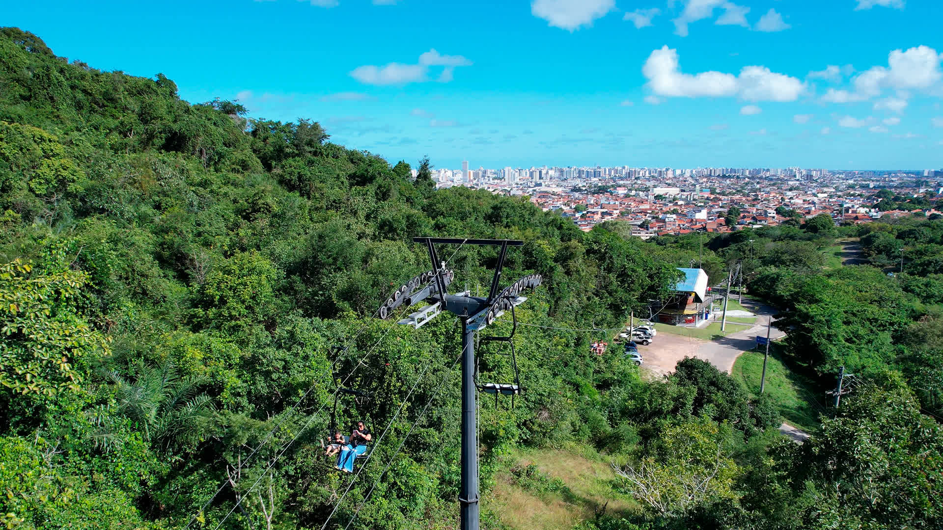 Segunda etapa | Aproveitar a bela vista do Parque e atrações do mini zoológico